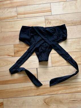 Cupshe Black Wrap-Around High-Waisted Bikini Bottom